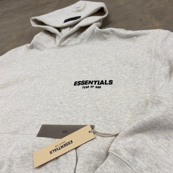Fear of God Essentials SS22 'Light Oatmeal' Hoodie Size XL - Picture 4 of 7
